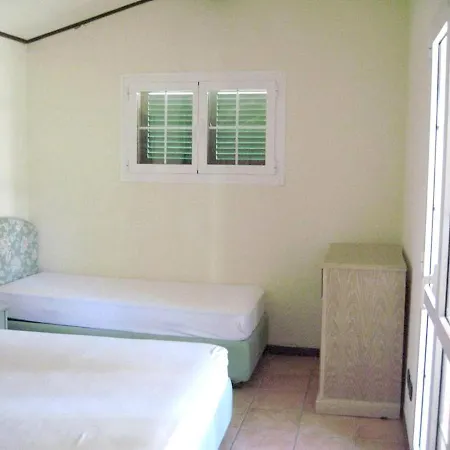 House With 4 Bedrooms In With Furnished Terrace And Wifi 100 M From The