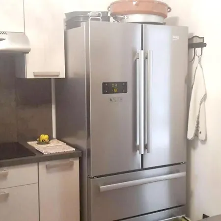 House With 4 Bedrooms In With Furnished Terrace And Wifi 100 M From The Lecci