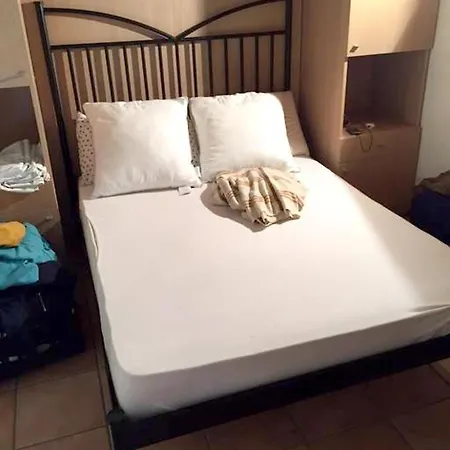 House With 4 Bedrooms In With Furnished Terrace And Wifi 100 M From The