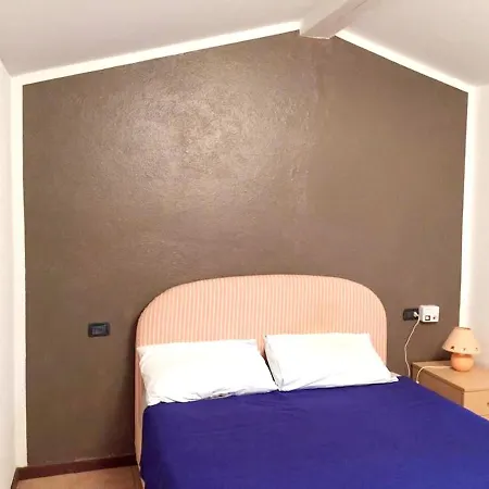 House With 4 Bedrooms In With Furnished Terrace And Wifi 100 M From The *